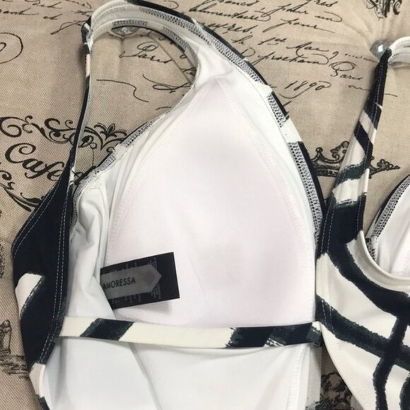 Amoressa Comet Ursa V-Neck One Piece Swimsuit - Picture 6 of 7